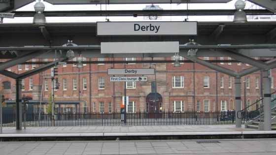 Stazione ferroviaria di Derby