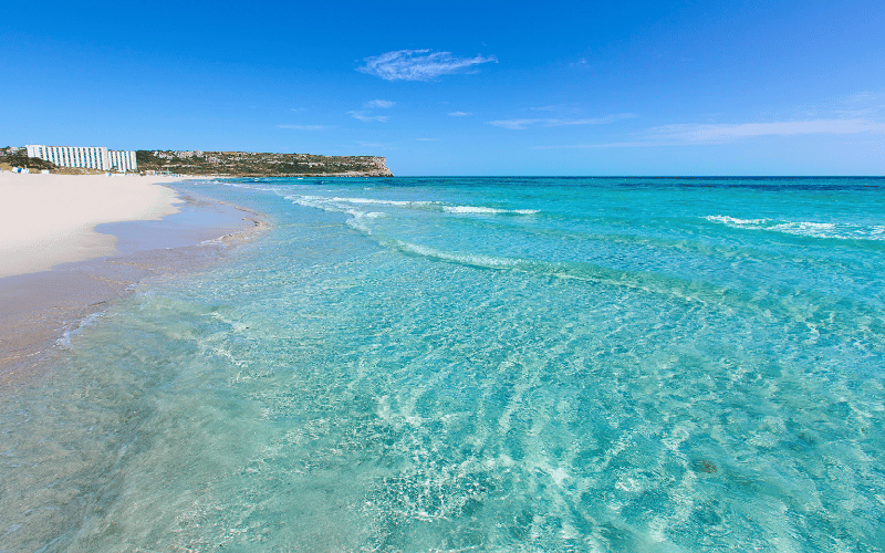 Minorca-migliore-spiaggia-per-famiglie-son-bou.png