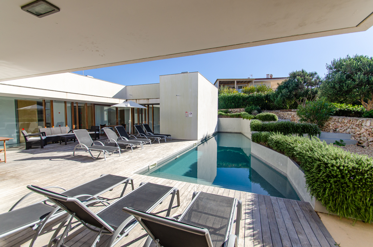 Ville con piscina vicino a Binibeca