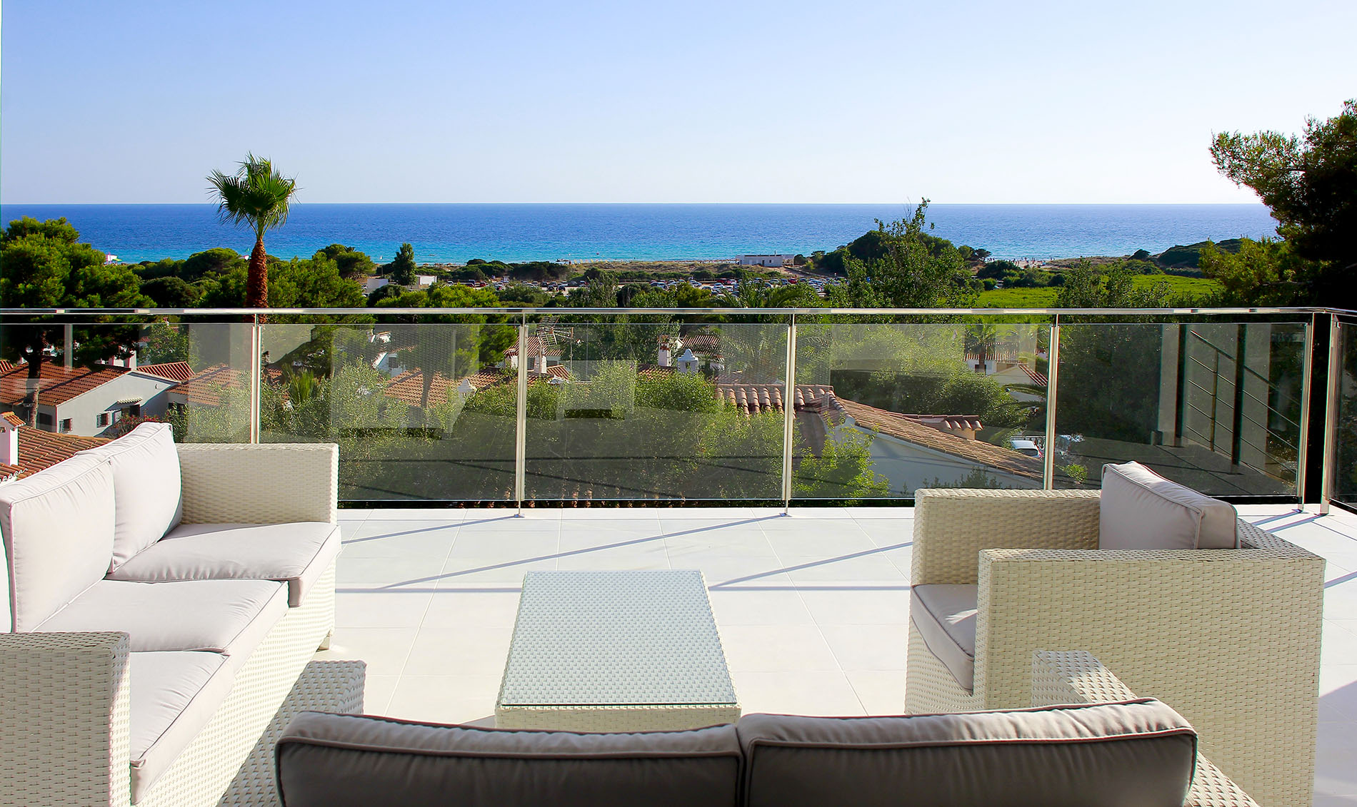 Villa vicino a Son Bou con vista mare