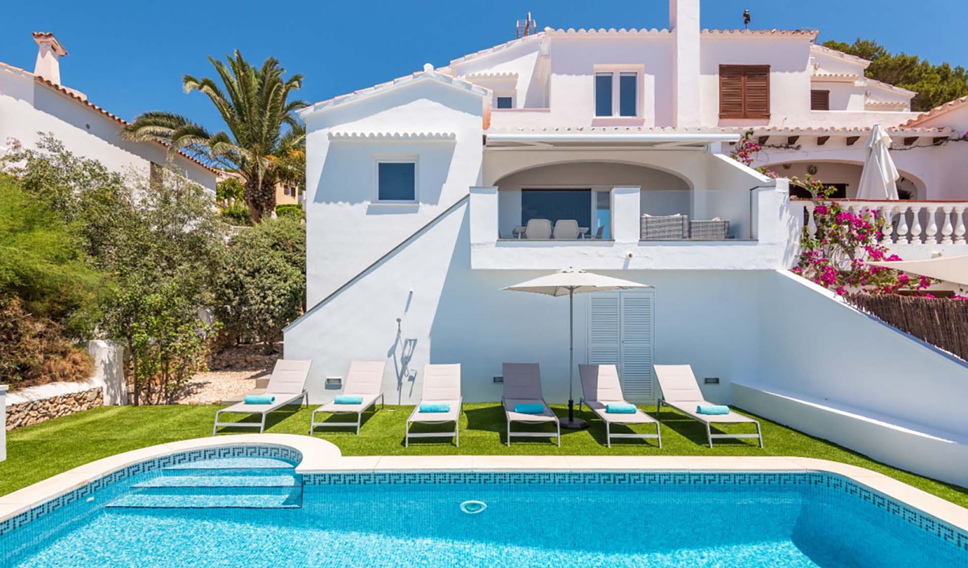 Villa bifamiliare a San Jaime con vista mare
