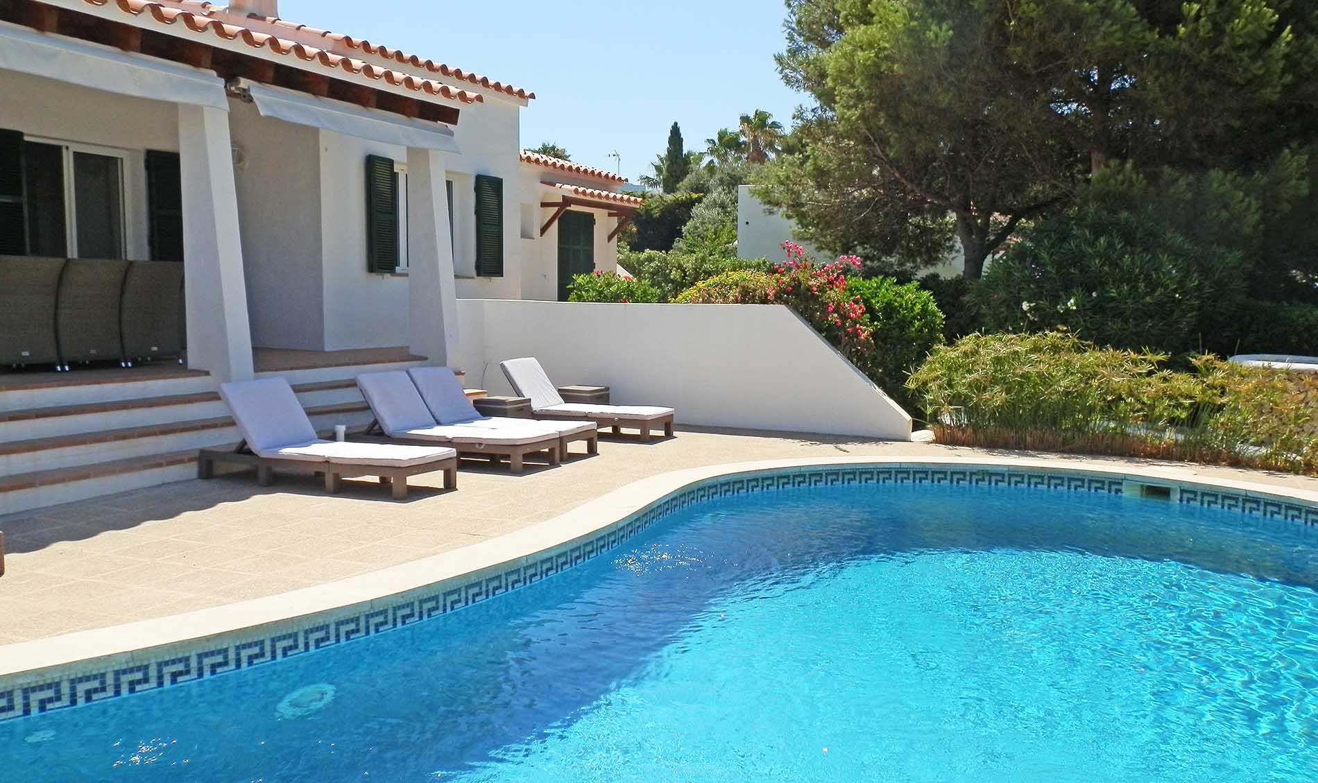 Ville familiari con piscina privata a Binibeca Vell, Minorca