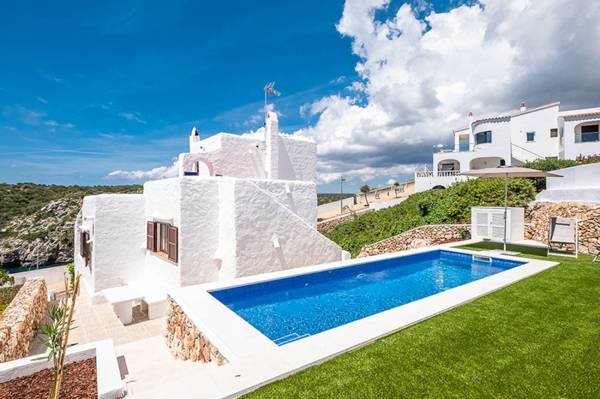 Ville con piscina a Cala en Porter